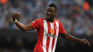 L'international ivoirien a disputé 18 matches la saison dernière avec Sunderland et 3 cette saison.