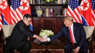 El líder norcoreano Kim Jong-un y Kim Jong-un.