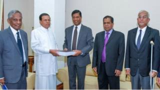 රවි කරුණානායක හිටපු ඇමතිවරයා කොමිසම ඉදිරියේ අසත්ය සාක්ෂි ලබා දුන් බව ජනාධිපති කොමිසමේ නිගමනය වී තිබේ