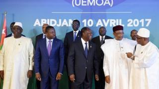 L'Uemoa est composé du Bénin, du Burkina Faso, de la Côte d'Ivoire, de la Guinée Bissau, du Mali, du Niger, du Sénégal et du Togo qui ont le franc CFA comme monnaie.