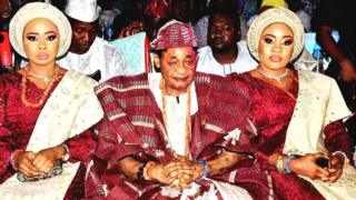 Alaafin ati awọn iyawo rẹ