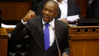 Cet appel survient après l'échec de la motion de défiance contre le président Zuma, rejetée mardi par le parlement.