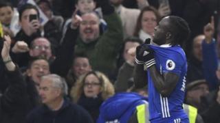 Victor Moses a lokacin da yake murnar zura kwallo a ragar Tottenham a watan Nuwamba
