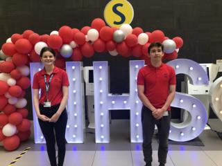 NHS volunteers Carly Horne and Ben Gebhardt