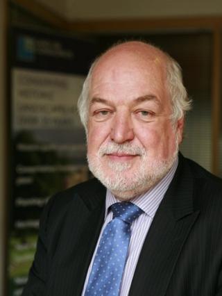 Clive Jones