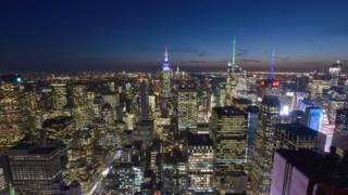 Manhattan là nơi đặt tòa nhà trụ sở Liên Hiệp Quốc, là nơi có phố Wall