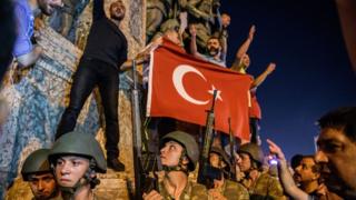 15 Temmuz akşamı Taksim meydanı