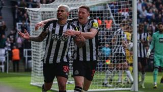 Bruno Guimaraes of Newcastle United (39) celebrates after scoring Newcastles second goal during the Premier League match between Newcastle United and Sheffield United
