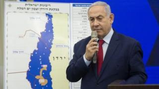 Bwana Netanyahu alitangaza kuhusu mipango yake kabla ya kufanyika kwa uchaguzi katika runinga siku ya Jumanne