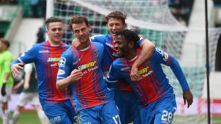 Caley Thistle aig Easter Road