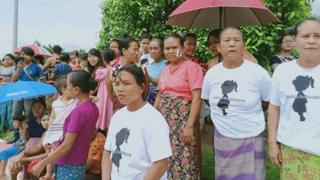 ဗစ်တိုးရီးယားအမှု ရုံးချိန်းတွေကို စိတ်၀င်စားသူတွေ လာရောက်လေ့ရှိ