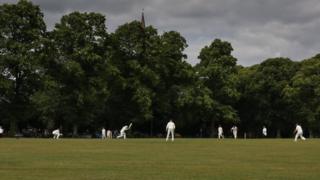 Cricket in Witney