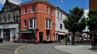 Dunraven Place