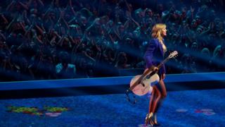 Taylor Swift performs at the MTV Video Music Awards in New Jersey, US, 26 August 2019