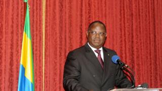 Umushikiranganji wa mbere wa Gabon, Emmanuel Issoze Ngondet