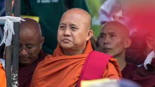 အမျိုးသားရေးလှုပ်ရှားမှု ဟောပြောပွဲတစ်ခုမှာ တွေ့ရတဲ့ ဦးဝီရသူ