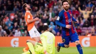 Messi lokacin da ya zura kwallo a raga