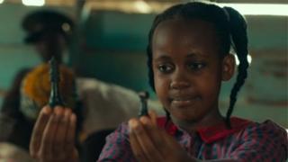 Nikita Pearl Waligwa kopa Gloria, ọrẹ Phiona, to kọ ọ bi wọn ṣe n ta ayo 'chess'