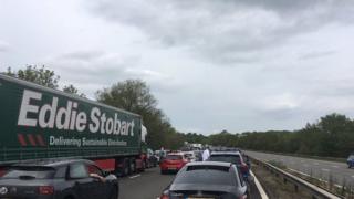 Traffic queing