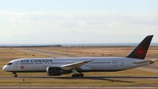 Air Canada Boeing 737