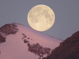 The moon above Buachaille Etive Beag in Glencoe