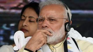 नरेंद्र मोदी