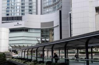肖建华过去两年多,据报一直住在香港中环的四季酒店