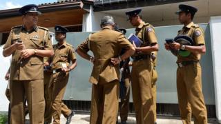 ඝාතන සිදුවීමක් පරීක්ෂා කරන ශ්රී ලංකා පොලිසිය (සංරක්ෂිත ඡායාරූපයකි)