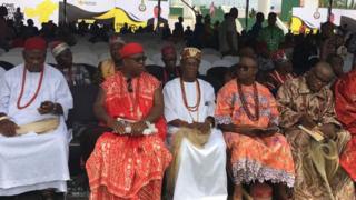 Igbo na nhazigharị obodo Naịjirịa