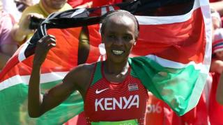 Mkenya Jemima Sumgong, amepigwa marufuku ya kutoshiriki shindano lolote kwa muda wa miaka minne