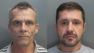 Anthony Munkley a Lee Michael Roberts