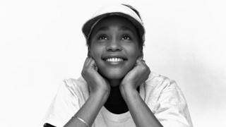 whitney Houston em 1982, no início da carreira
