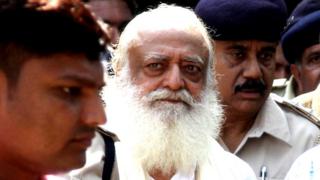 யார் இந்த ஆசாராம் சாமியார்? #BBCSpecial