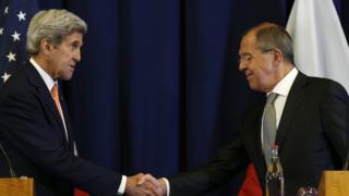 John Kerry e Sergei Lavrov
