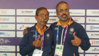 प्रणब बर्धन और शिबनाथ सरकार