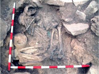 Burials of men and women of the Bronze Age