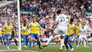 Pascal Struijk equalises for Leeds United