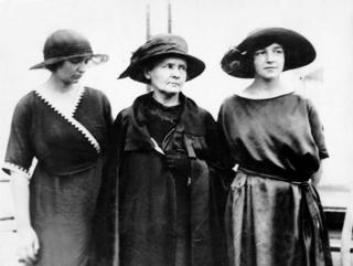 Irene, Marie y Eve Curie