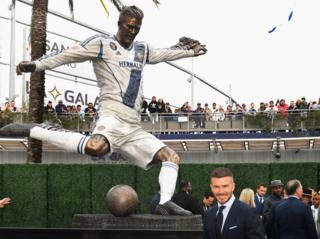 David-Beckham-statue.