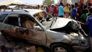 Shambulio la mabomu yaliyotegwa ndani ya gari na kuua zaidi ya watu 30 Somalia