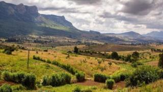 Afrika imerithi ardhi duni