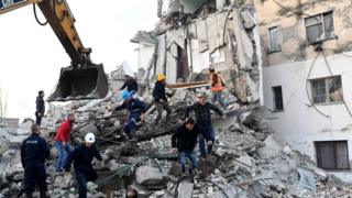 Sismo en Albania