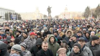 Митингующие