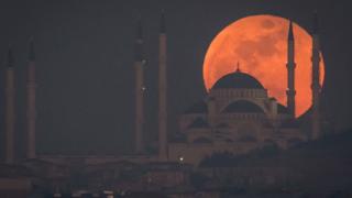 Here's a super blood moon pictured from Istanbul in 2018.