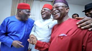 Atiku Abubakar tare da wasu yan siyasa a yankin kudu maso gabashin Najeriya