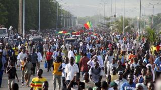 maliens, palestiniens, manifestations contre la décision de trump