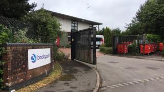 Safle Barclays ym Mhentwyn