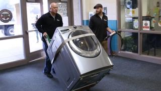 Máquina de secar é levada para escola nos Estados Unidos