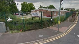 Salford school pupils 'leave school to take drugs' - BBC News