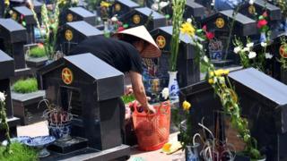Nghĩa trang tại Việt Nam - hình minh họa